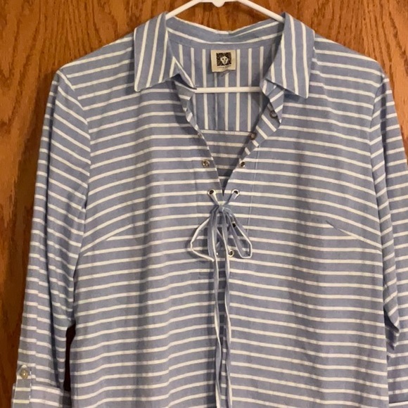 Anne Klein Striped V-Neck 3\4 Sleeves Blouse - Picture 2 of 6